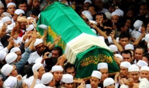 Inilah Keutamaan Mengantar Mayat Ke Kuburan